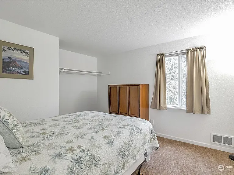 4501 Grandview Dr W #220T — Photo 19