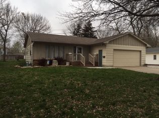 506 N 7th St, Seneca, KS 66538