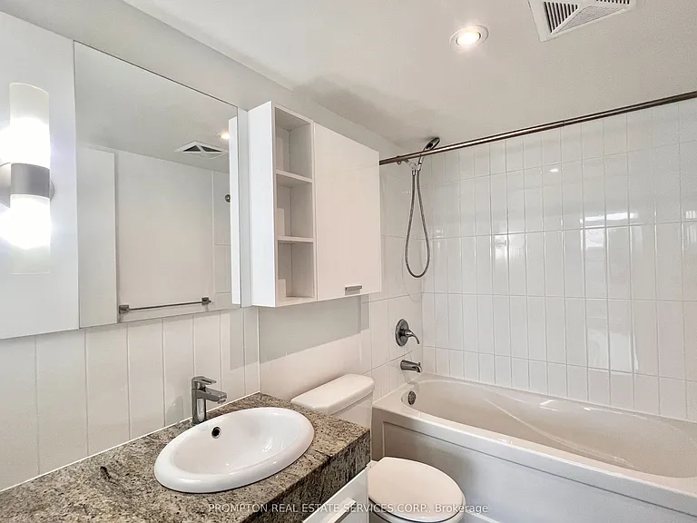29 Singer Ct #309 — Photo 12