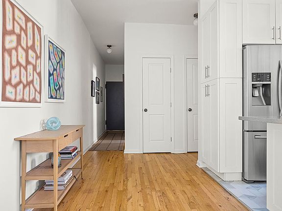 2nd image of 425 Prospect Pl APT 4A