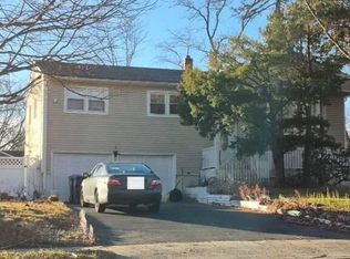 2 Frost Ave, East Brunswick, NJ 08816