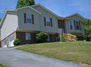 4240 Rustic Way, Kingsport, TN 37664