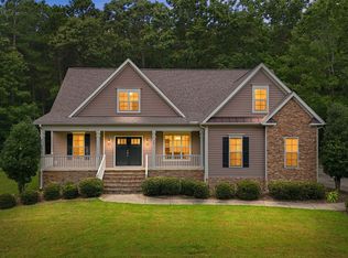 30 W Banbury Rd, Zebulon, NC 27597