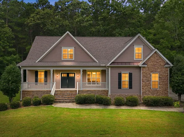 30 W Banbury Rd, Zebulon, NC 27597