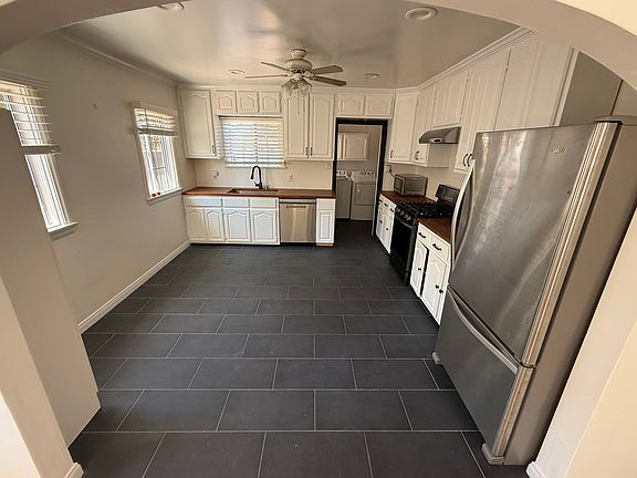 3rd image of 2851 S Corning St #1
