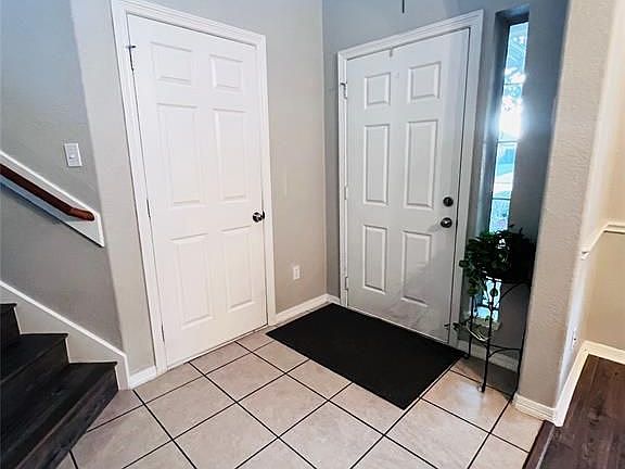 5th image of 422 Abbey Ln