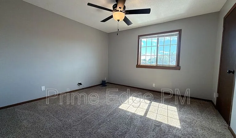 1109 N 28th St #12 — Photo 14