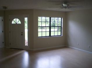 54 Naranja Rd, Debary, FL 32713