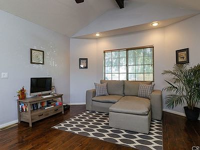 Living room/ lounge area