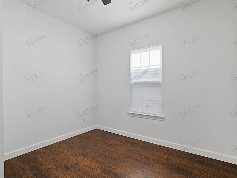 4612 Capitol Ave — Photo 13