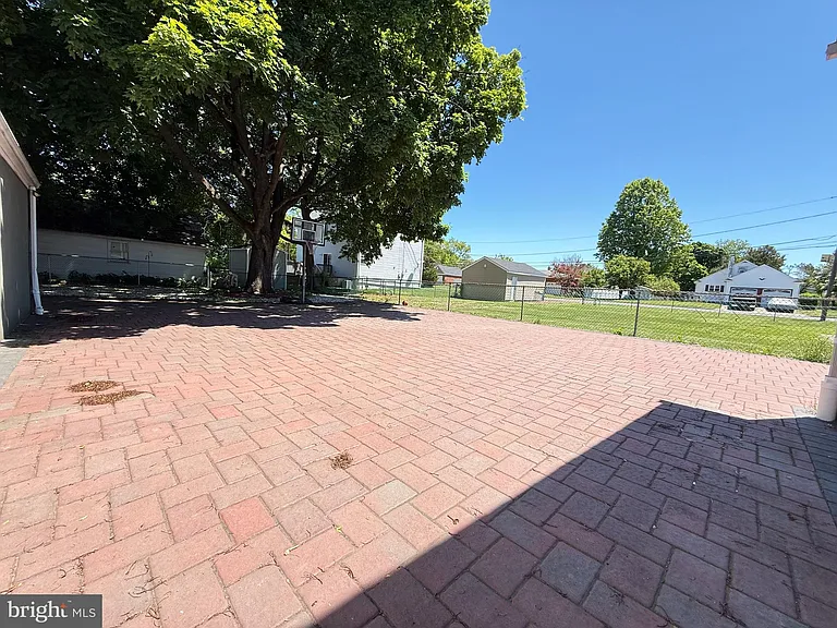 210 Kuser Rd — Photo 17