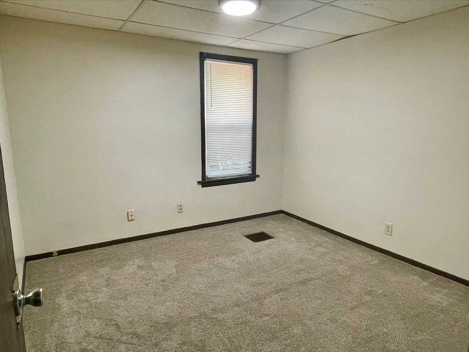 3 bed, $745 — Photo 3