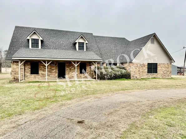 712 N Crooked Creek Rd, Lorena, TX 76655