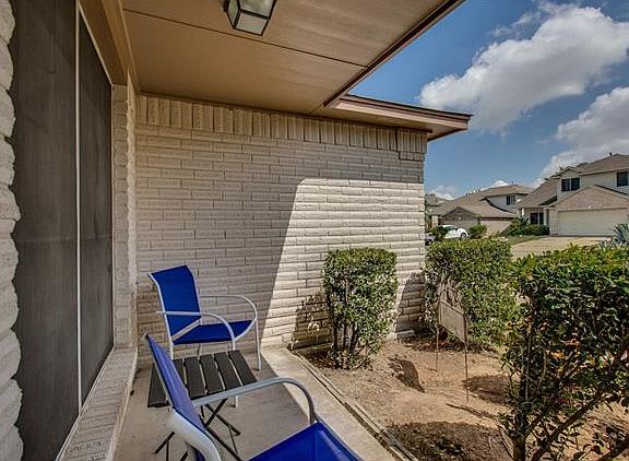 4th image of 1005 Sweet Melissa Dr
