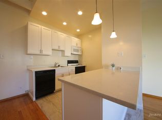 2261 Sacramento St APT 302, San Francisco, CA 94115