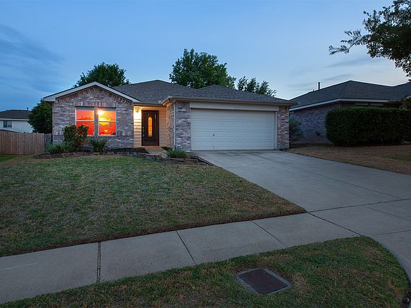 2nd image of 1033 Triple Crown Dr