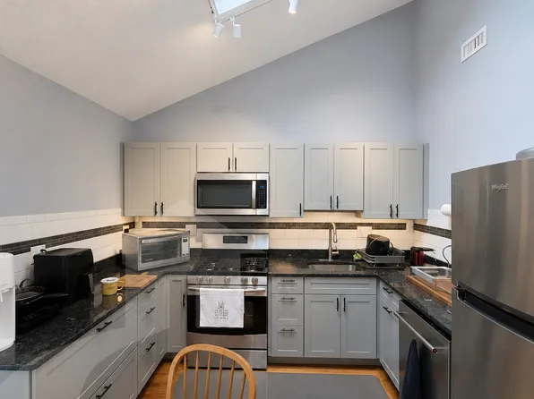 30 Warner St, Somerville, MA 02144