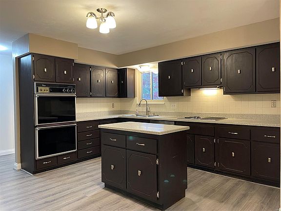 5th image of 5127 Olde Silver Pl