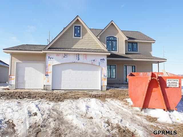 1st image of 814 S 201st St