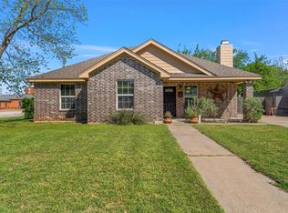 814 N Harrison St, West, TX 76691