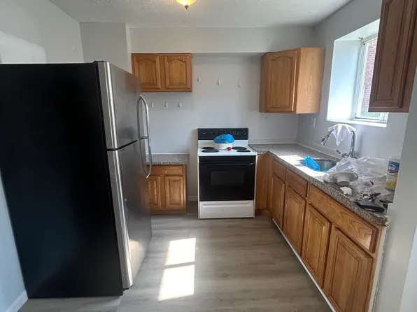 14520 Milverton Rd APT 202, Cleveland, OH 44120