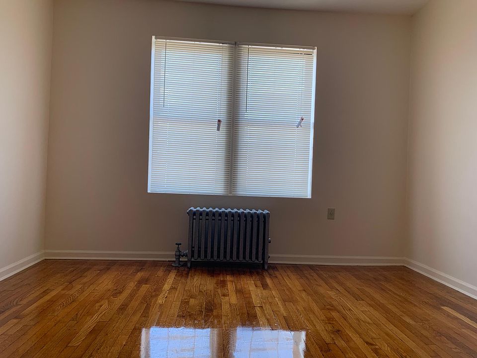 2nd image of 14050 Ash Ave
