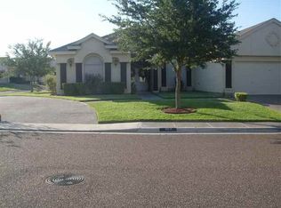 202 False Bay Ct, Laredo, TX 78041