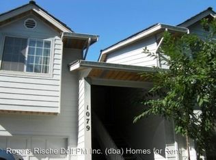 1079 SW Barrington Dr, Oak Harbor, WA 98277