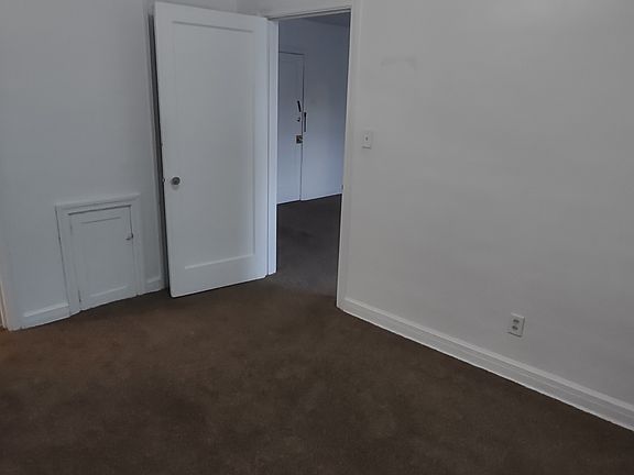 4th image of 446 W Whitman St APT 210