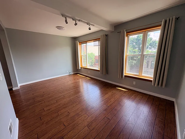 2228 W Chicago Ave #3F — Photo 2
