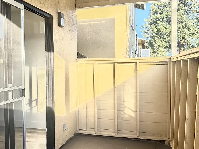 Woodbridge Place — Photo 10
