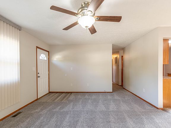5th image of 58 Briarwood Ln