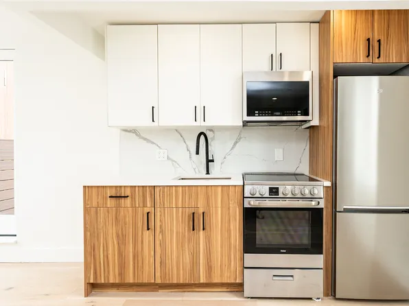 485 Tompkins Avenue image 3 of 13