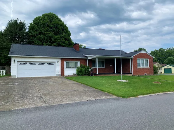 170 Riner Ave, Oak Hill, WV 25901