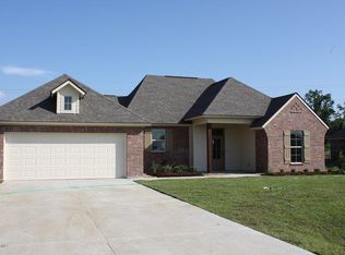 41 Bamboo Dr, Breaux Bridge, LA 70517