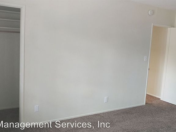 4th image of 13138 Moorpark St APT 14