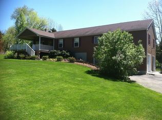 2 Ivan Rd, Columbia, NJ 07832