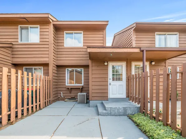 2039 9th Ave E, North Saint Paul, MN 55109
