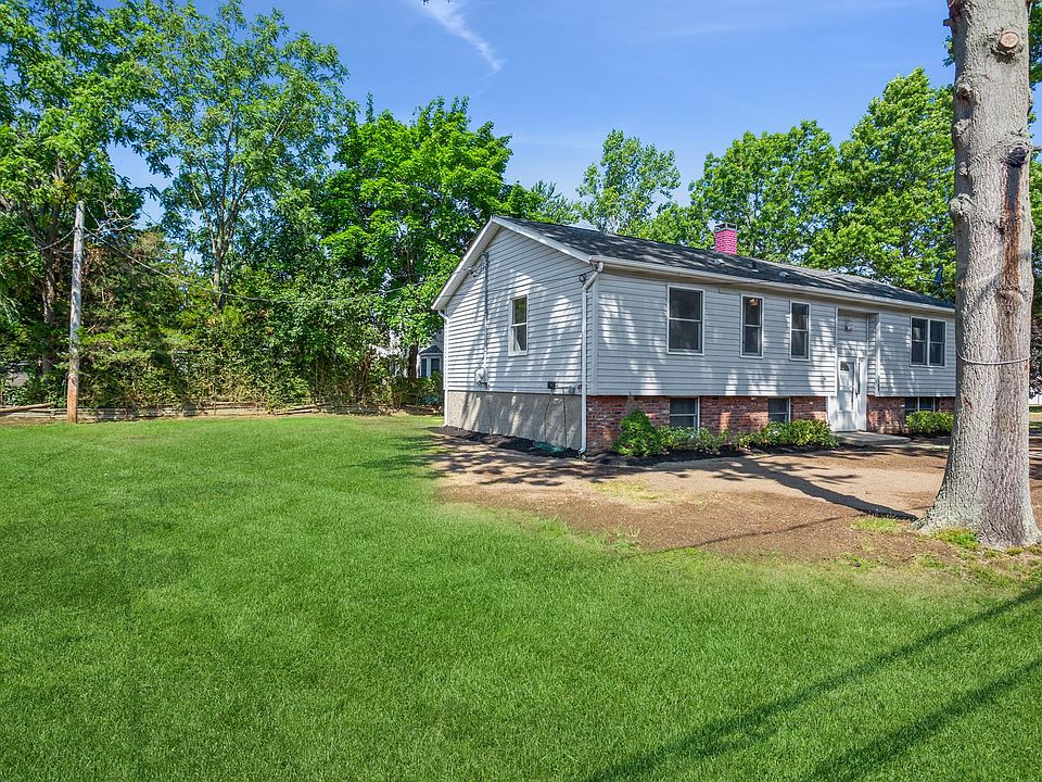 1st image of 1129 Joselson Ave