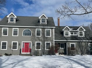 89 Wells Rd, Cape Elizabeth, ME 04107