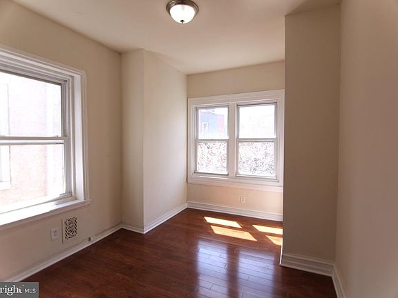 5th image of 1530 Fontain St