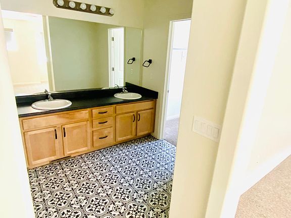 3rd image of 15088 S Wild Horse Way
