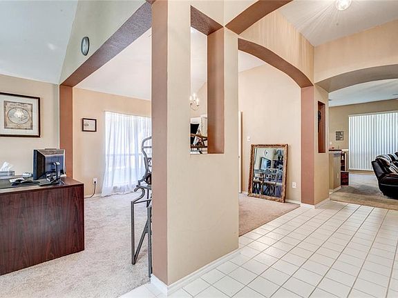 3rd image of 2910 Yukon Dr