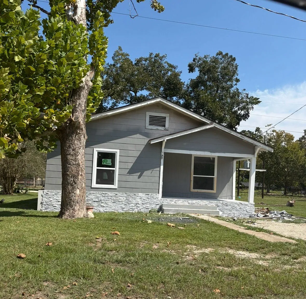 3 bed, 1396 sqft, $1,500 — Photo 2