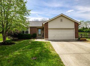 3201 Springview Dr, Fairfield, OH 45011