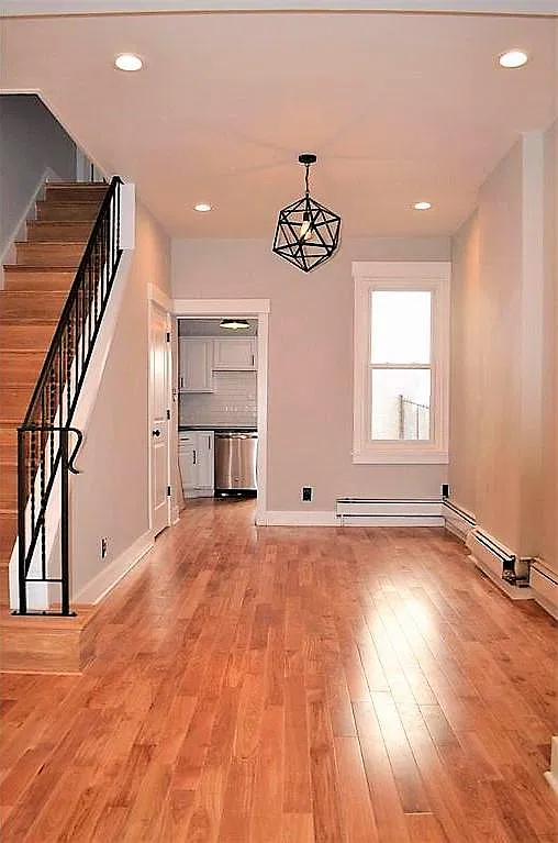 4 bed, 1562 sqft, $2,200 — Photo 4