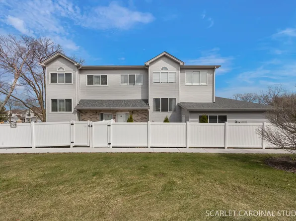 291 Park Ridge Ln Unit A, Aurora, IL 60504