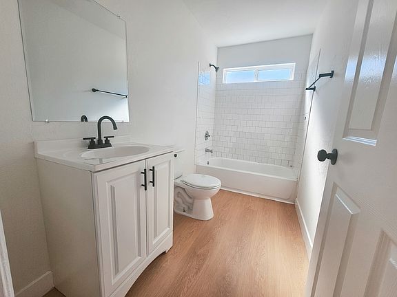 4th image of 1219 E 57th St #1219A
