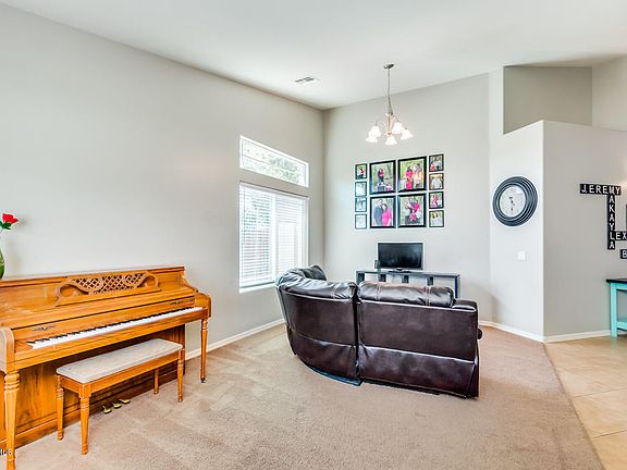 5th image of 39524 N Oxford Way