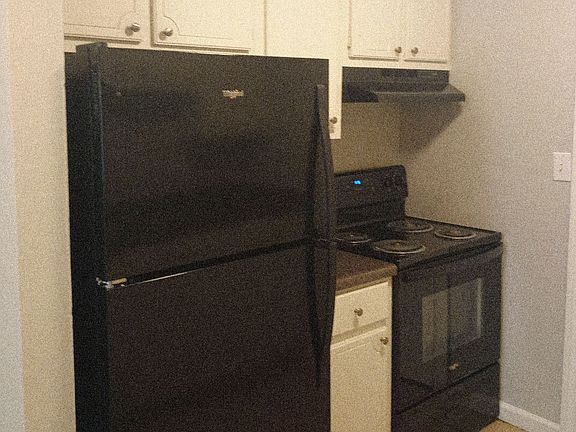 2nd image of 12 Susan Cv #R